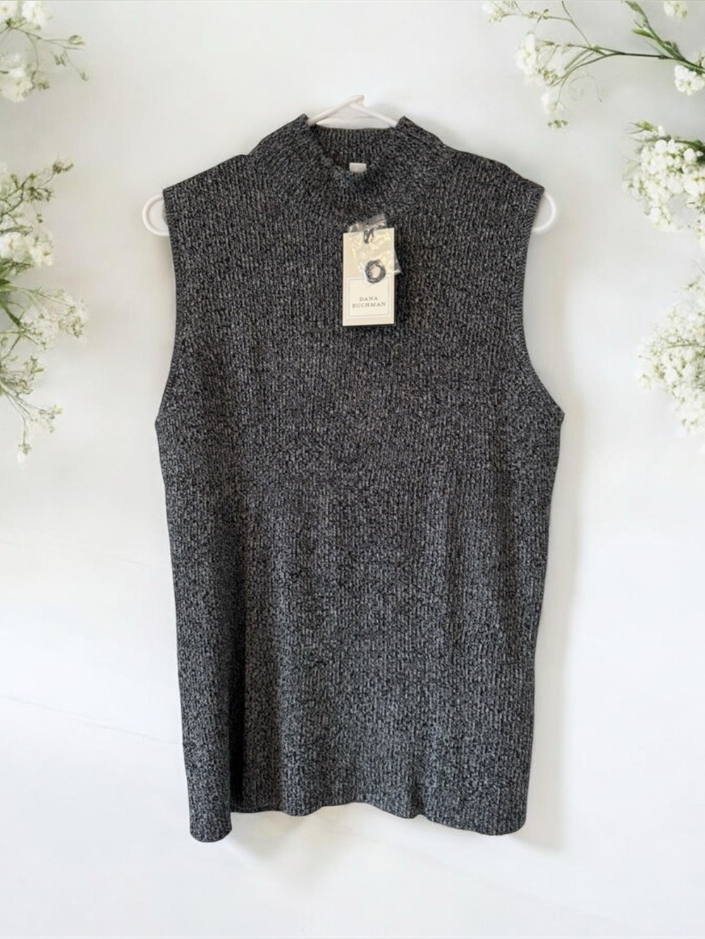 NWT Dana Buchanan Mockneck Sleeveless Top